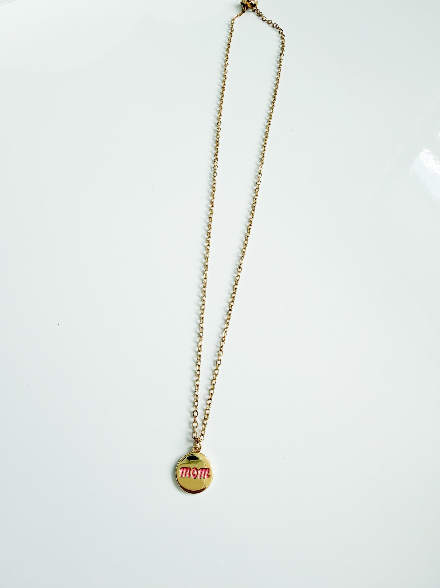 MOM Necklace