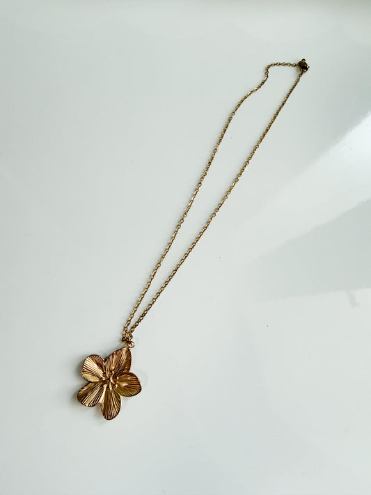 Flore Necklace