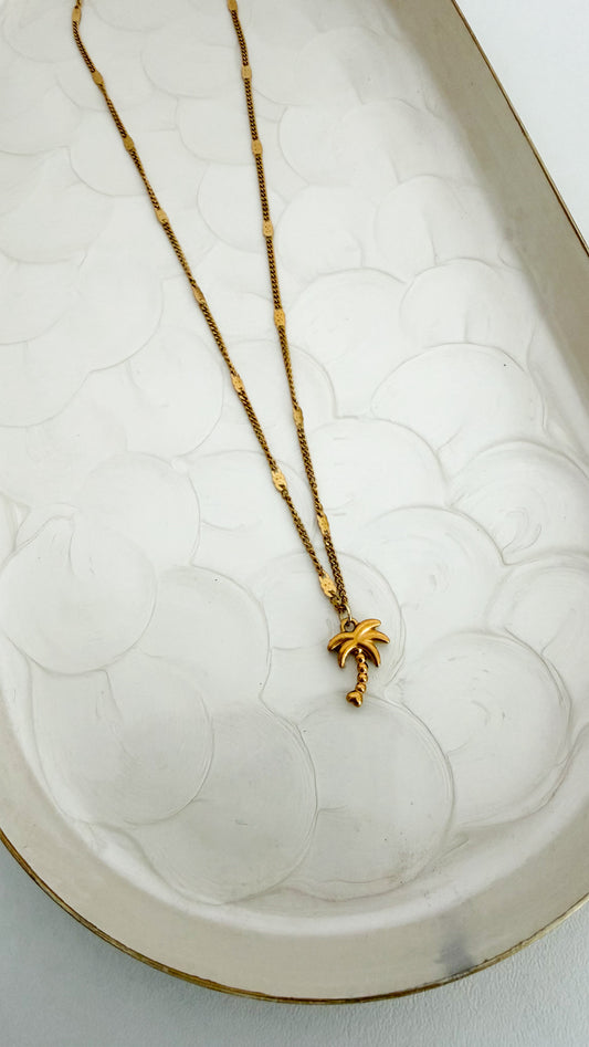 Tres Palmas Necklace
