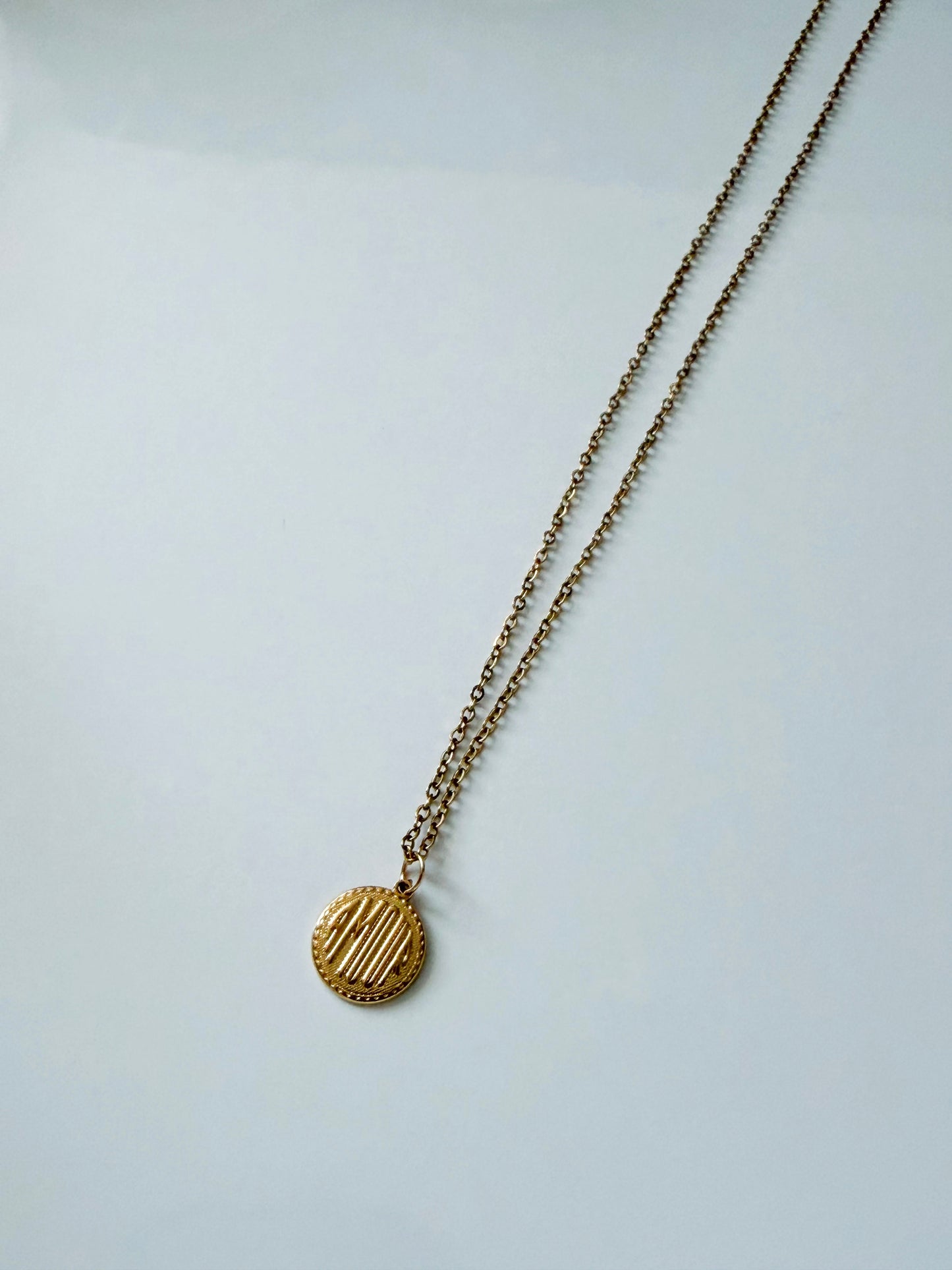 Amour Necklace