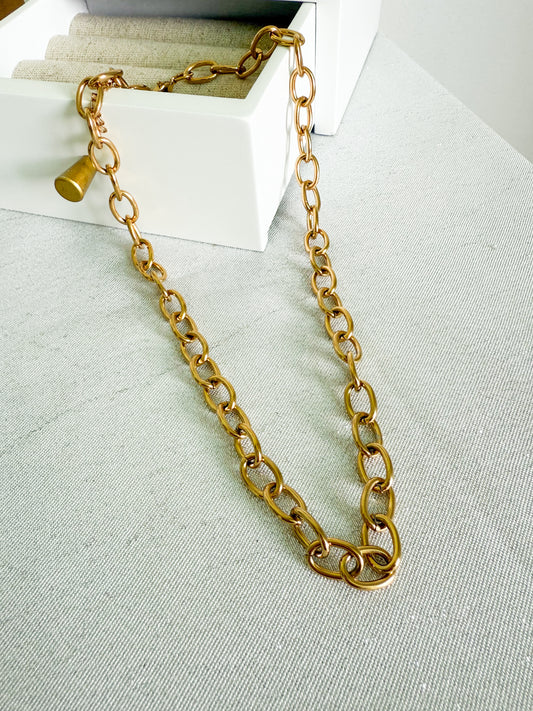 Nao Necklace