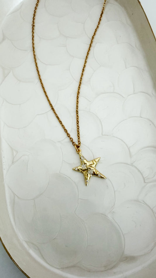Stella Necklace
